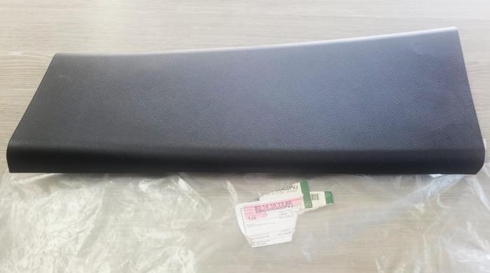 garniture de montant B inférieur droit couleur ebony black pour Range Rover Sport (2005-2013) - Origine LR